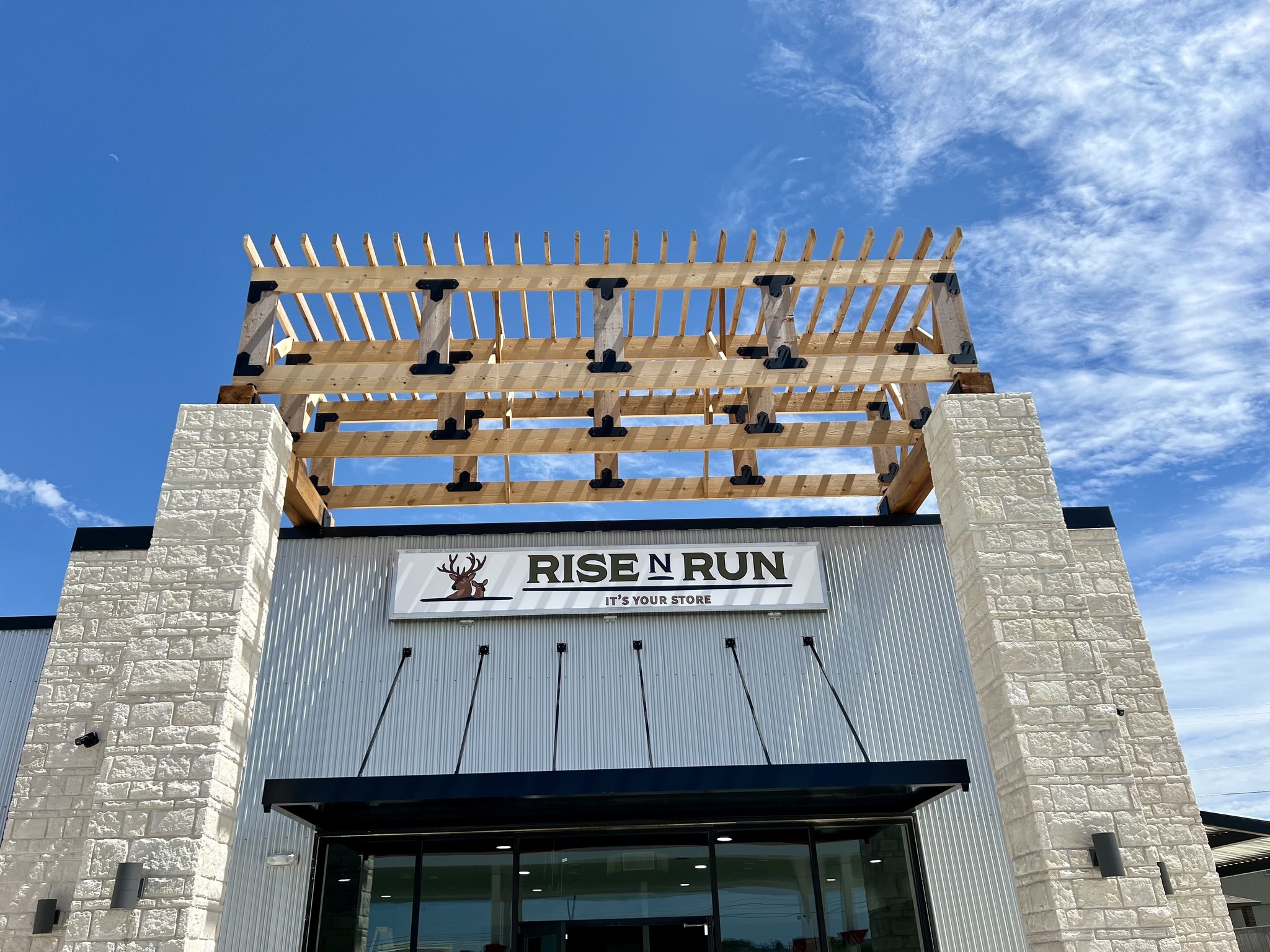 Rise N Run Store